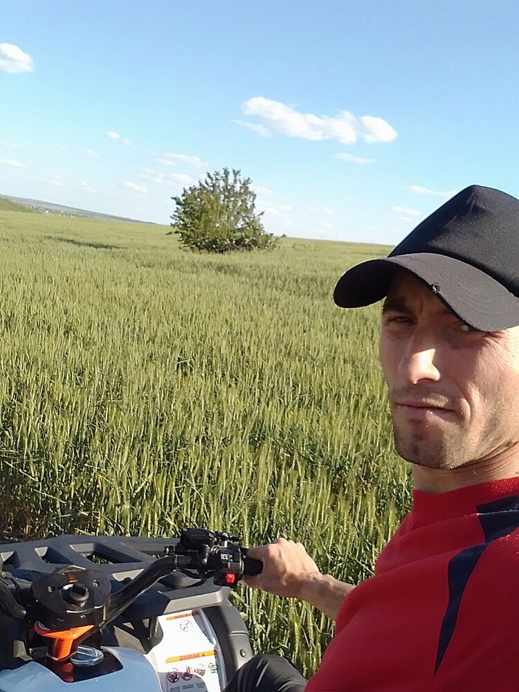  ,   Calian, 36 ,   c 
