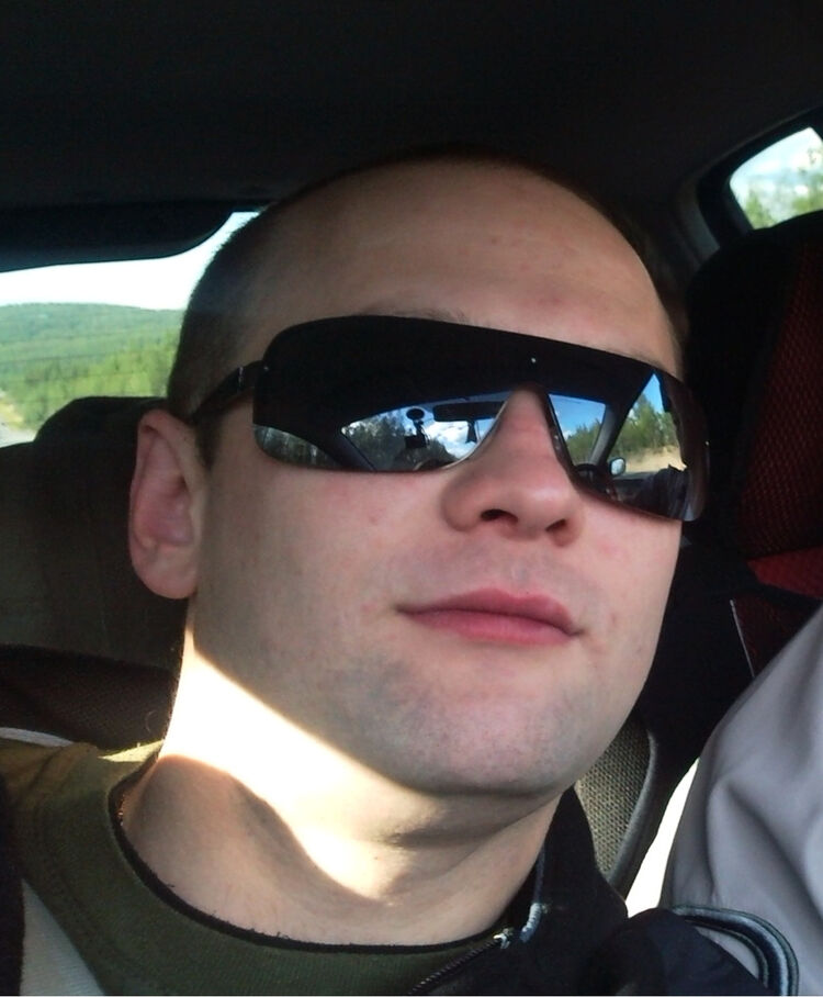  ,   Alex, 40 ,   