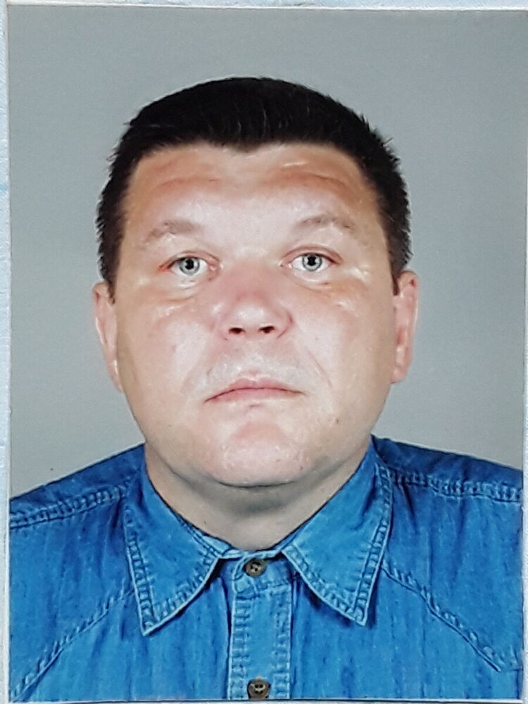  20765914  OLEG, 51 ,    