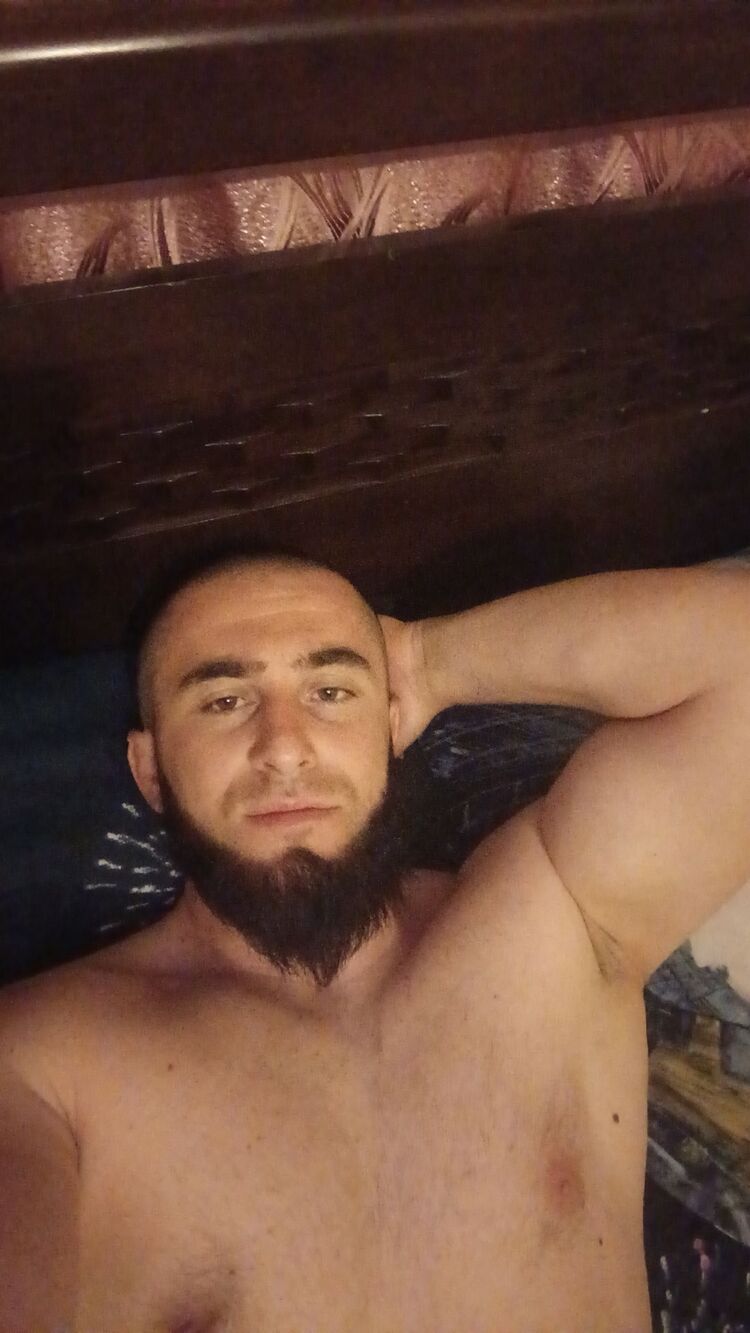  52011454  , 32 ,    