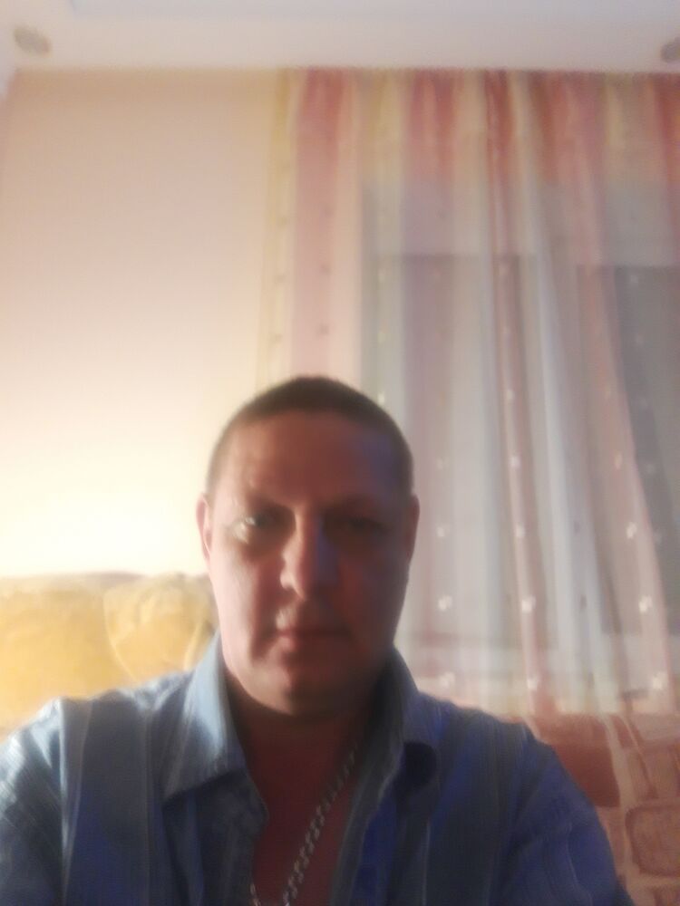  32912644  Alex, 48 ,    