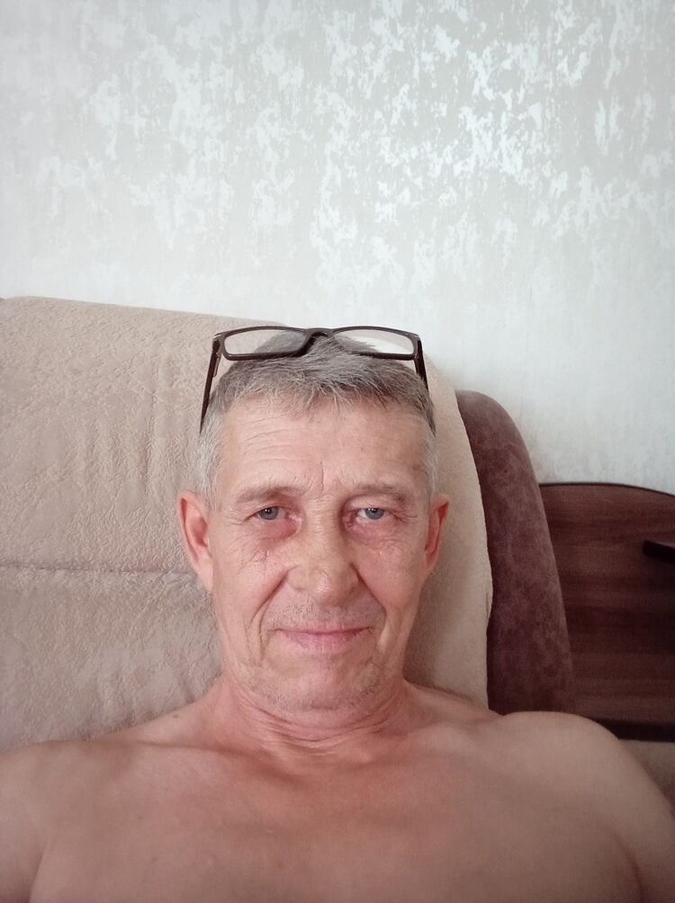  35990874  , 62 ,    