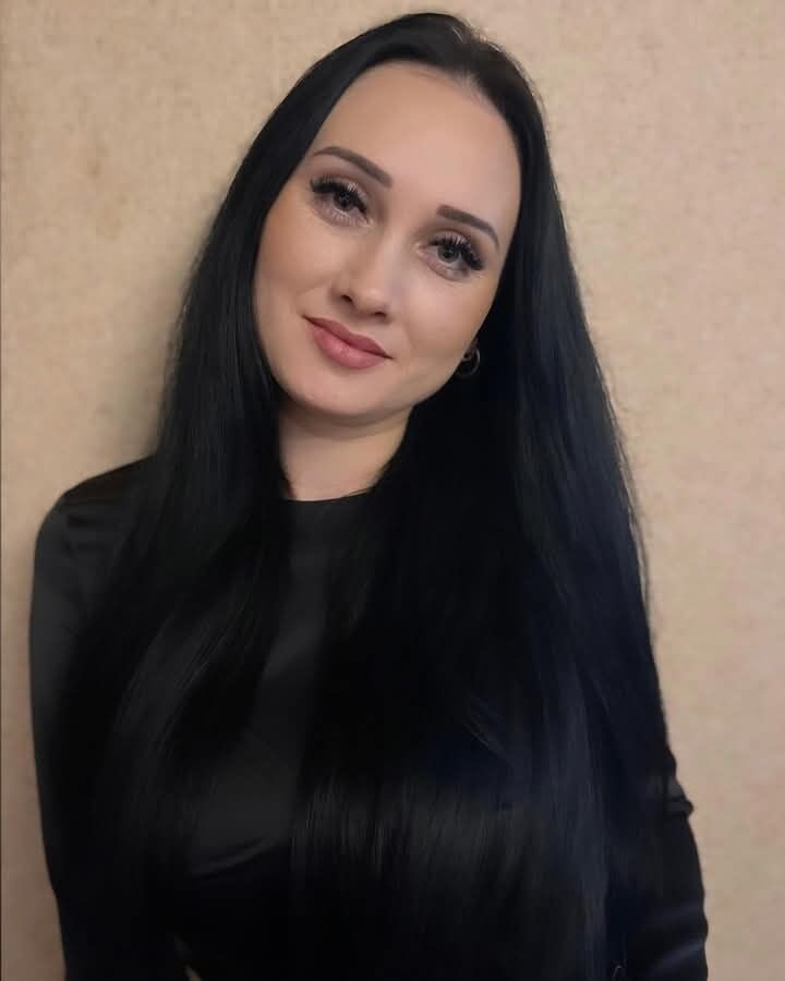  49205124  Mihaela, 29 ,    