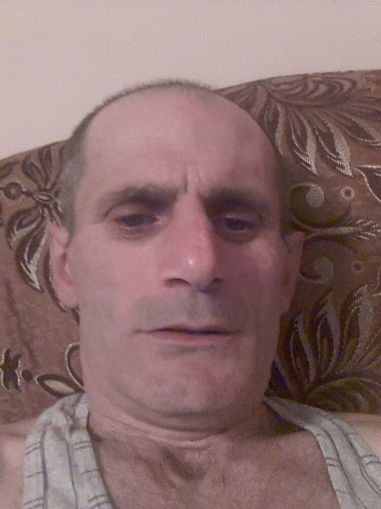  ,   Armen, 52 ,     , c 