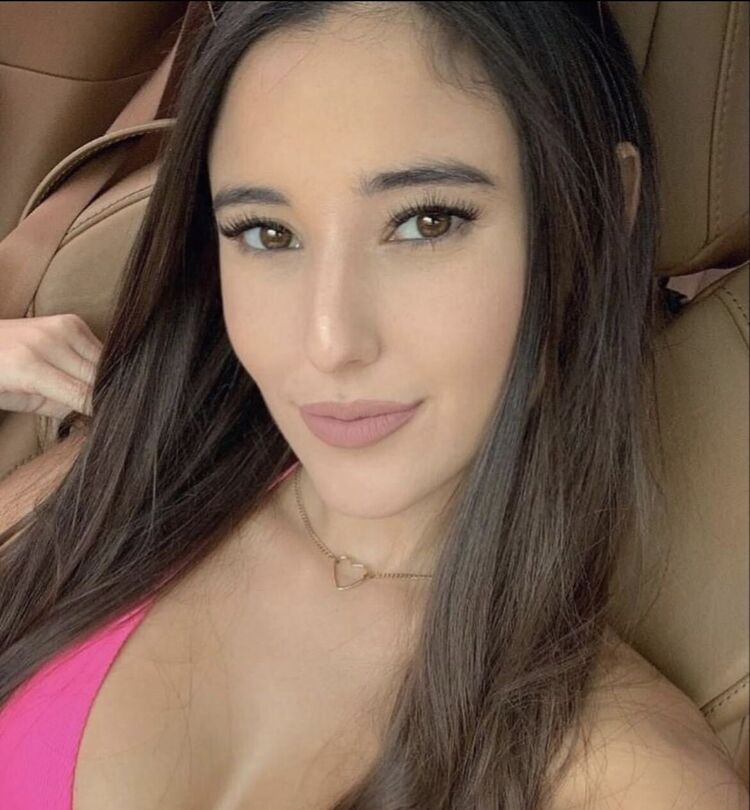  ,   Christelle, 35 ,   ,   