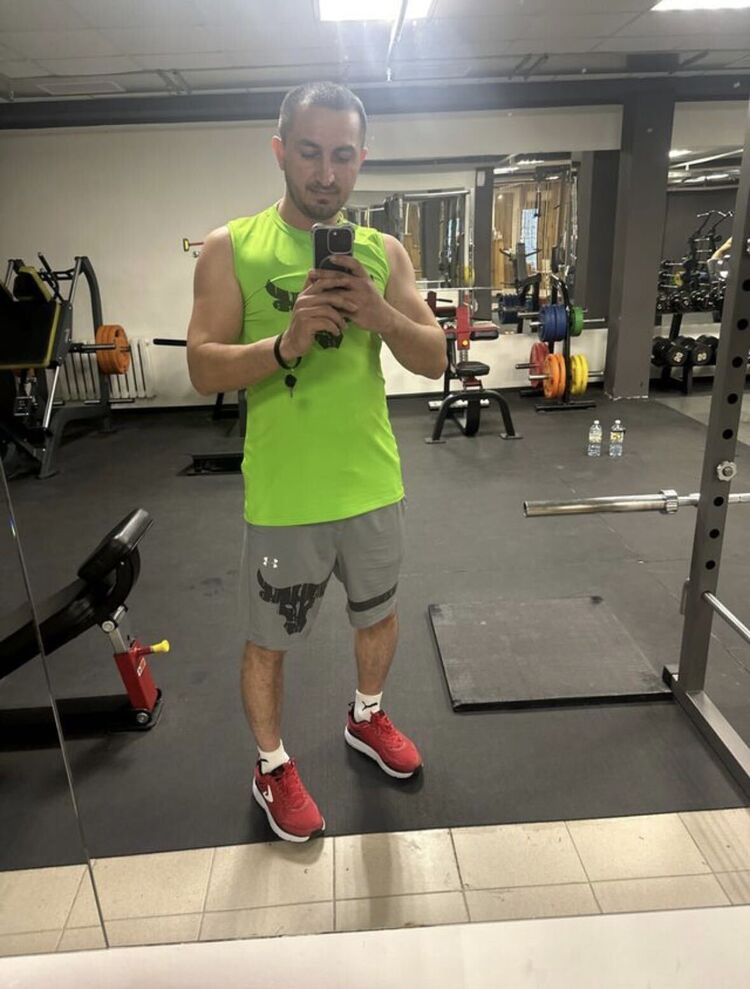  51890494  Crazy, 35 ,     