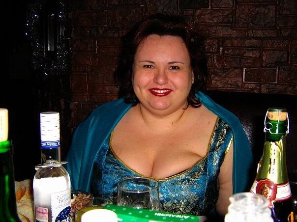Толстая 35 лет. Некрасивые полные женщины. Русские толстушки 40 лет. Жирные женщины для встреч.