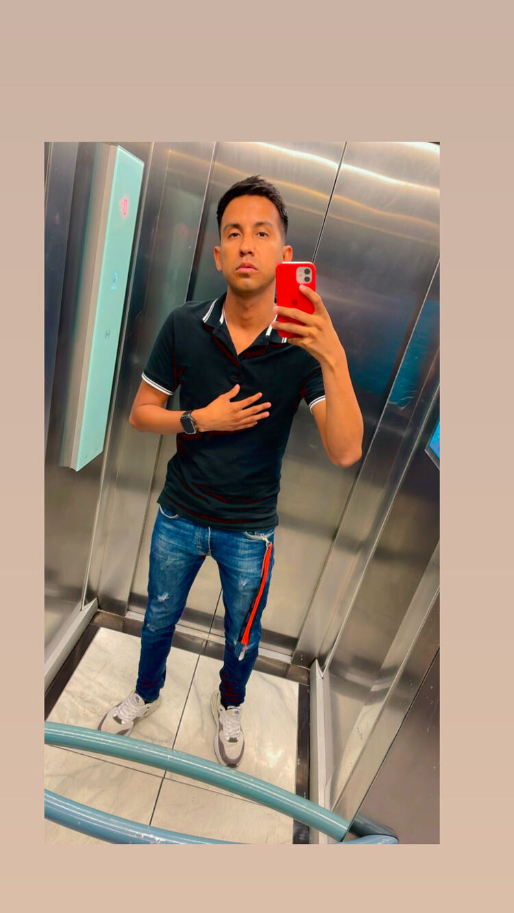  41796584  Emmanuel, 31 ,    Pablo