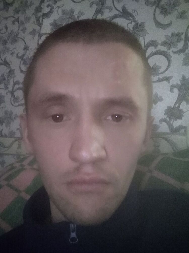  25971554  Pavel, 38 ,    