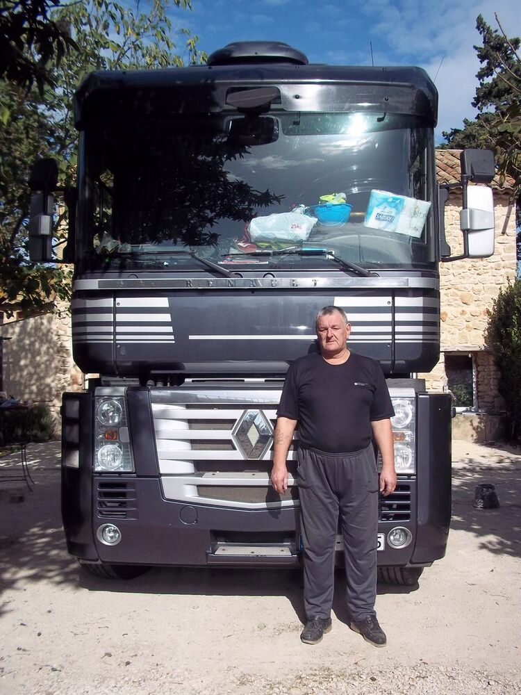  ,   Oleg, 70 ,   ,   , c 