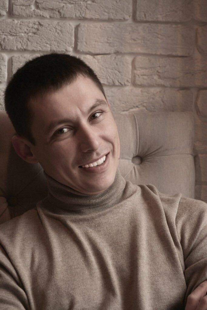  ,   Leon, 34 ,   ,   