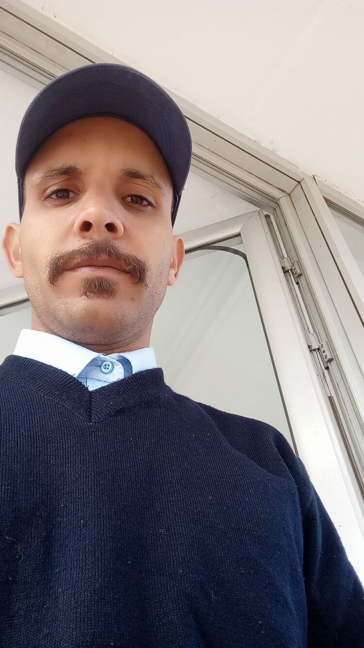  48250804  Chennofi, 32 ,    