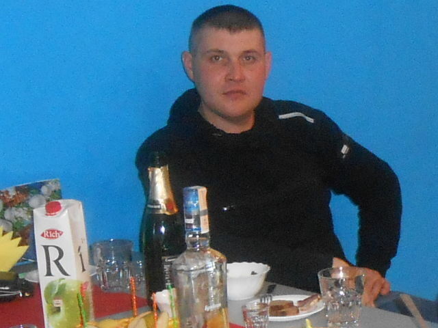  4019584  Dima, 45 ,    
