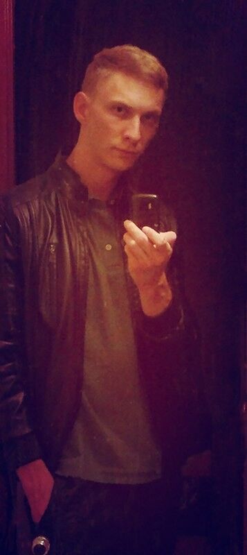  ,   Nogard, 33 ,  