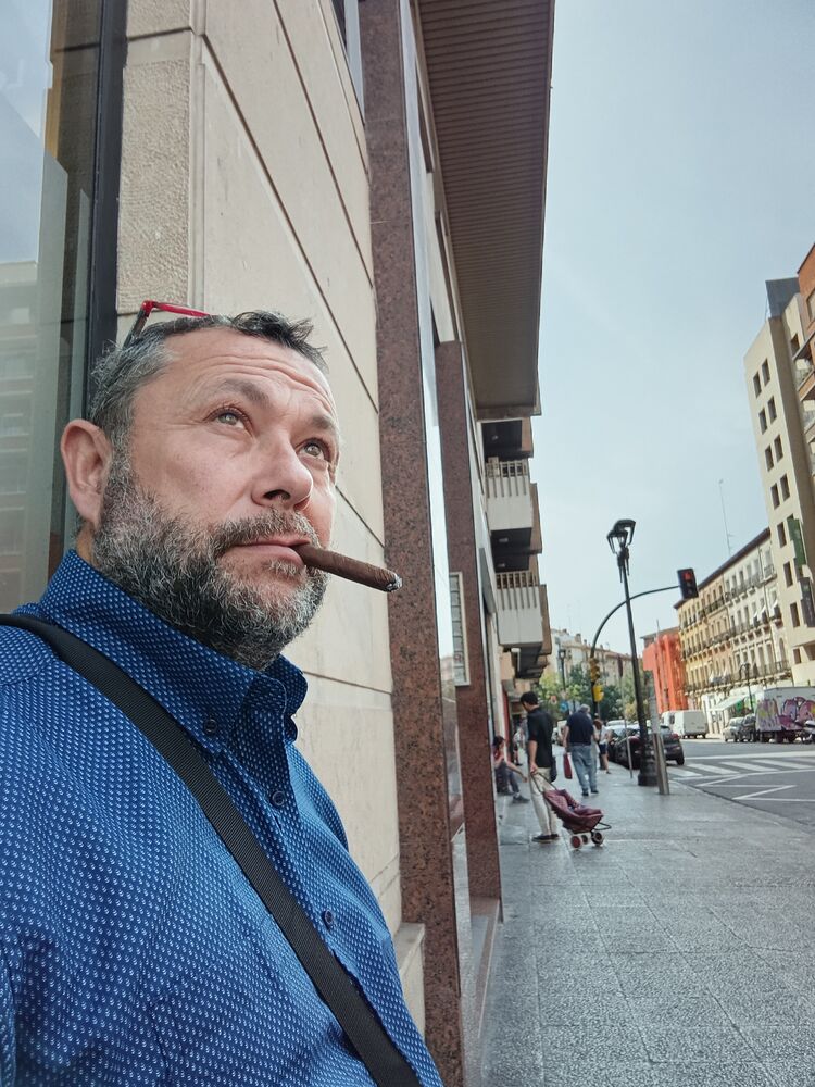  43677134  Miguel, 49 ,    Zaragoza