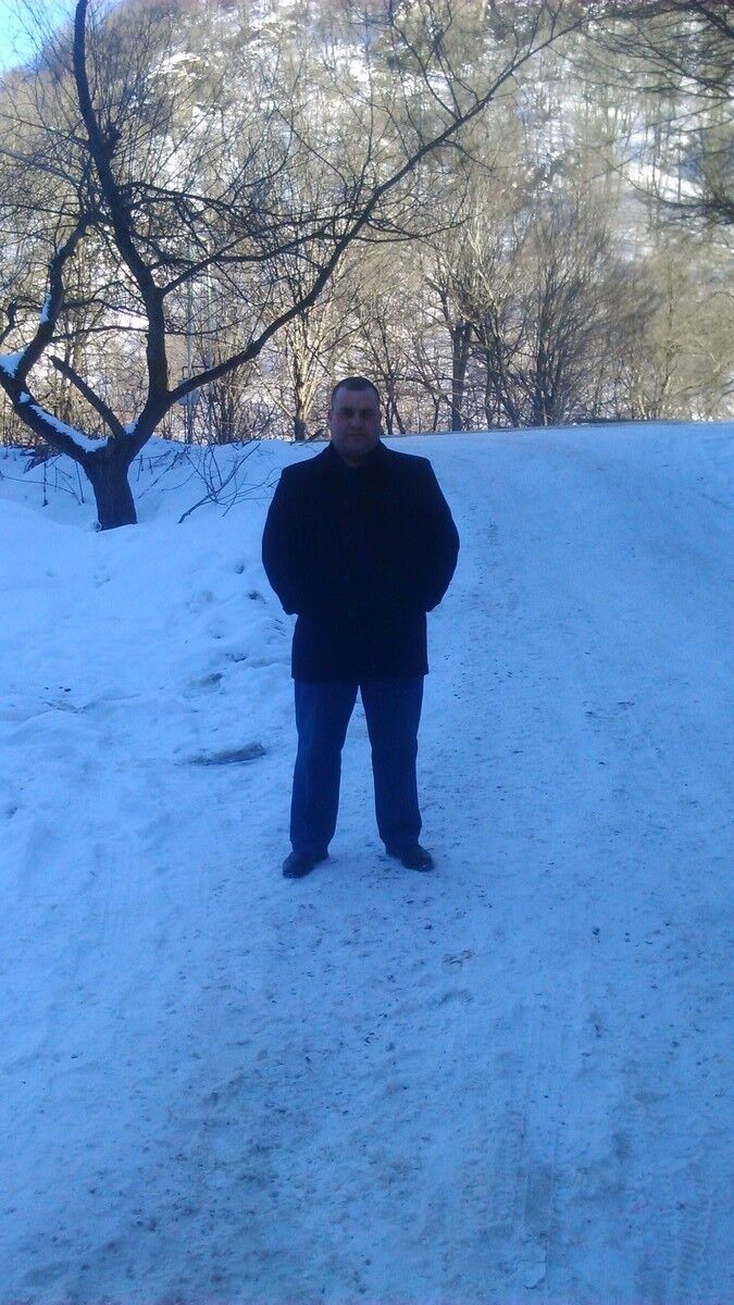  ,   Seymur, 43 ,   