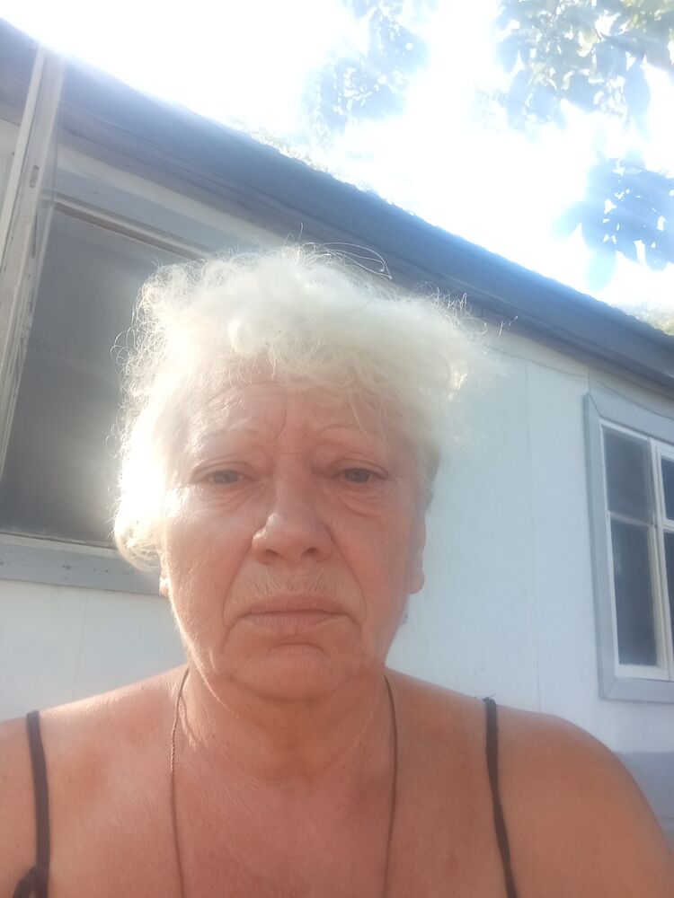  52844304  Larisa, 57 ,    