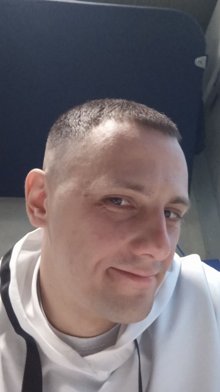  -,   , 33 ,     , c 