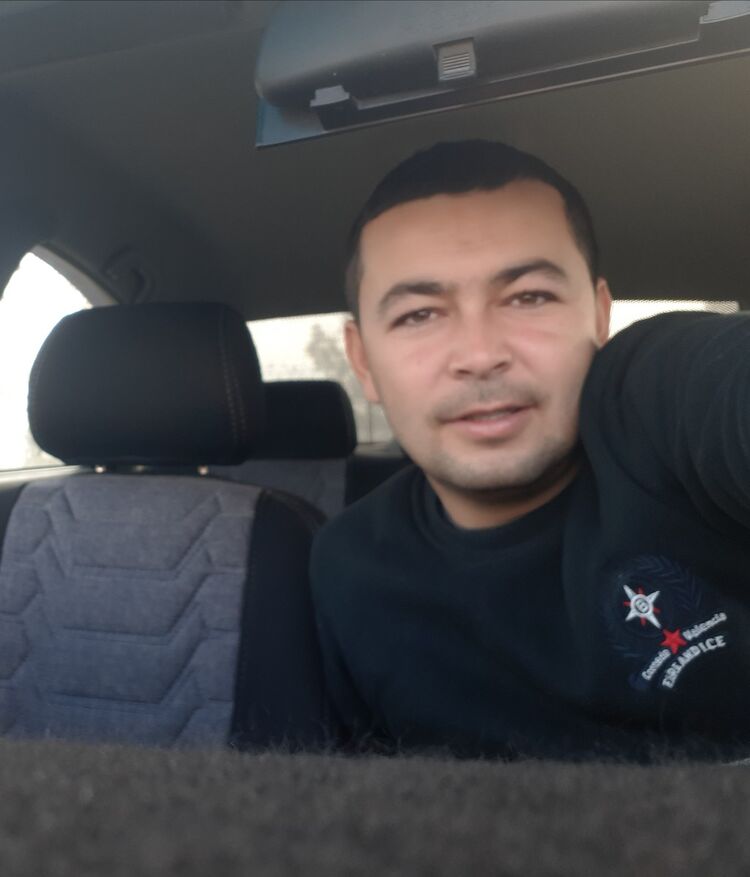  ,   Jahongir, 35 ,   ,   , c 