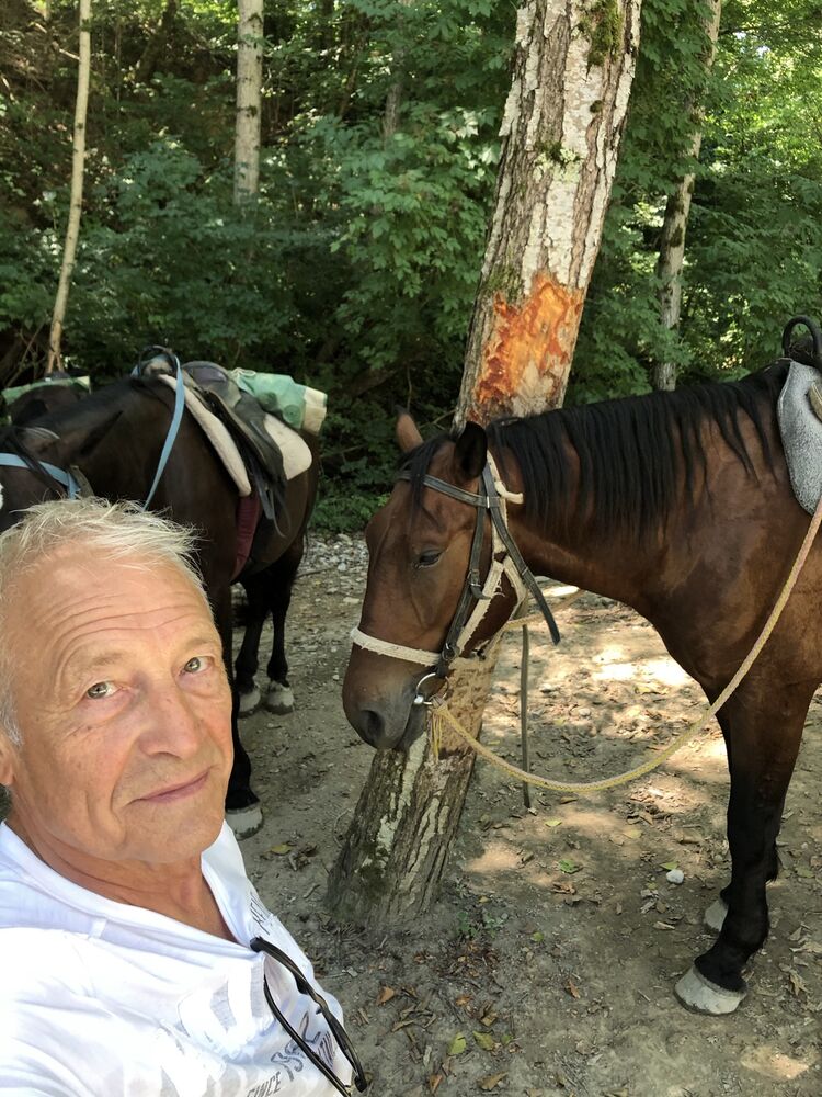  ,   Alex, 52 ,   ,   