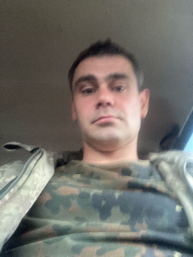  44183724  , 37 ,    