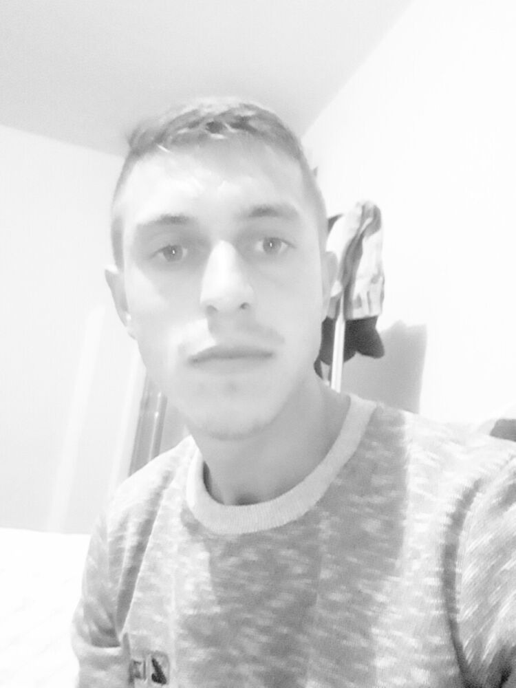  21512464  Serghei, 29 ,    