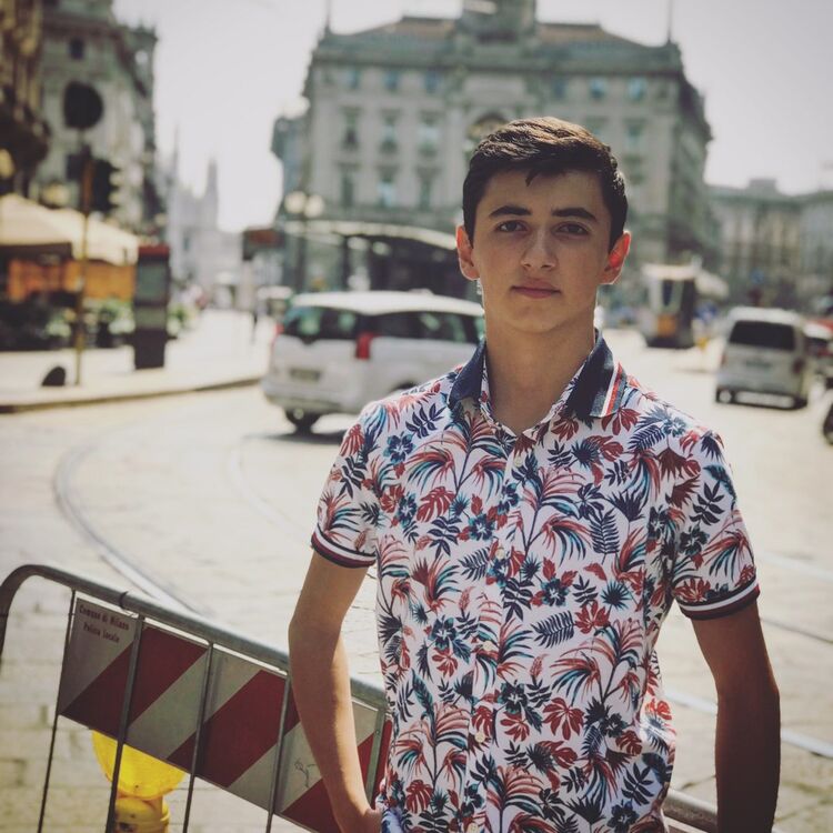  ,   Davit, 25 ,   