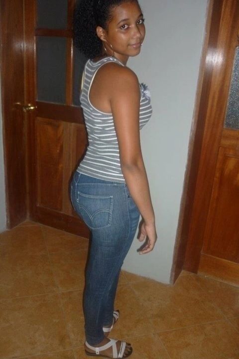  10748374  Lisas, 30 ,    Butare