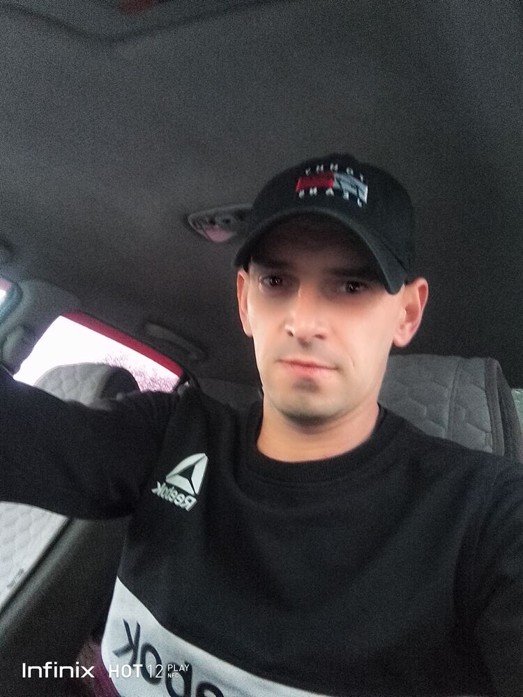  ,   Maksim, 32 ,   ,   , c , 