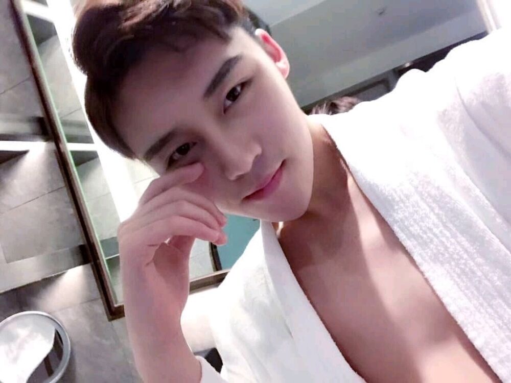   ,   Handsome boy, 35 ,   ,   , c 