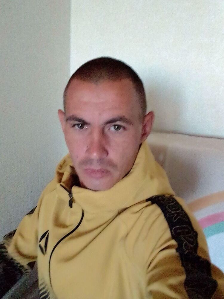  30075664  Nikolay, 35 ,    