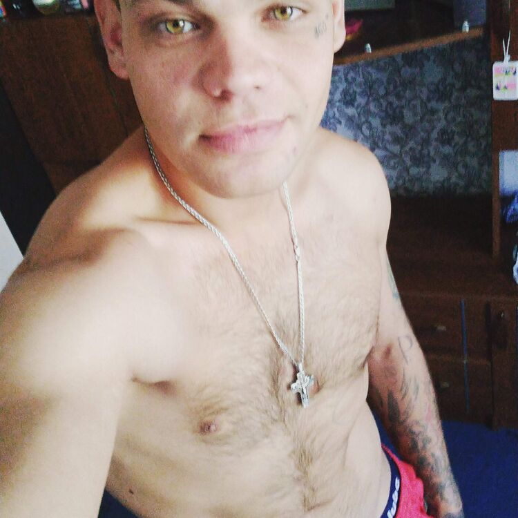   ,   Alexander, 32 ,   ,   , c , 