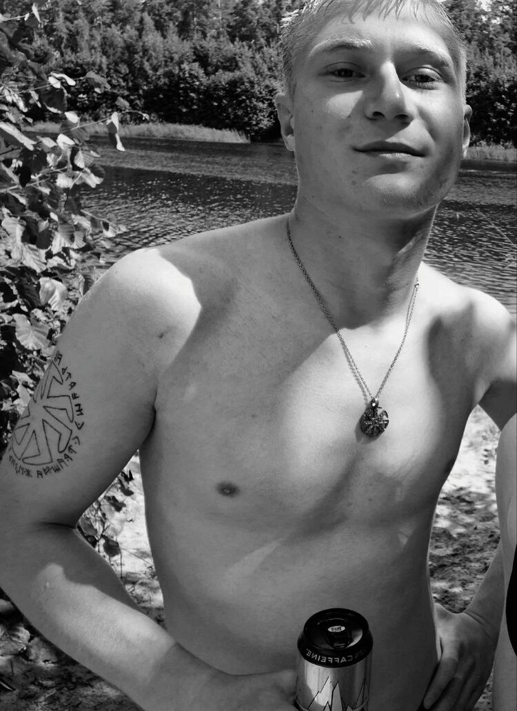  ,   Vladka, 20 ,   ,   