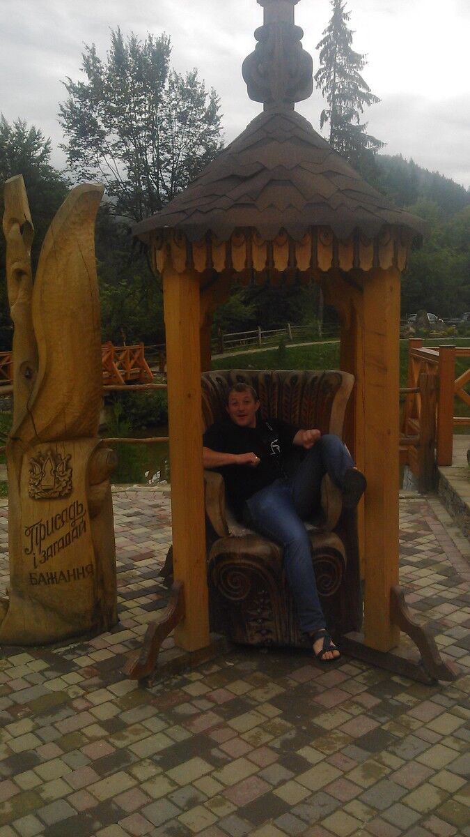 ,   Ruslan, 40 ,   ,   , c 