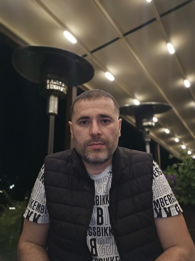  52559274  , 40 ,    