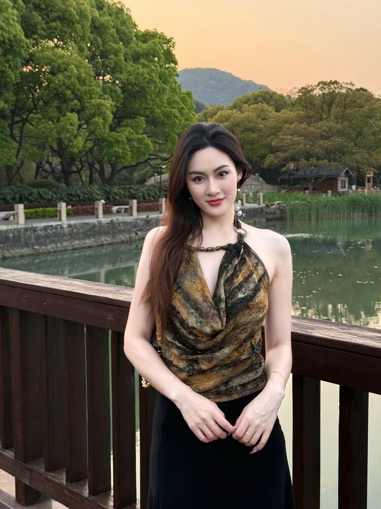  54577364  Meilin, 34 ,    