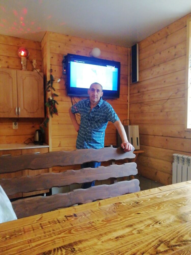  46113074  Slava, 51 ,    