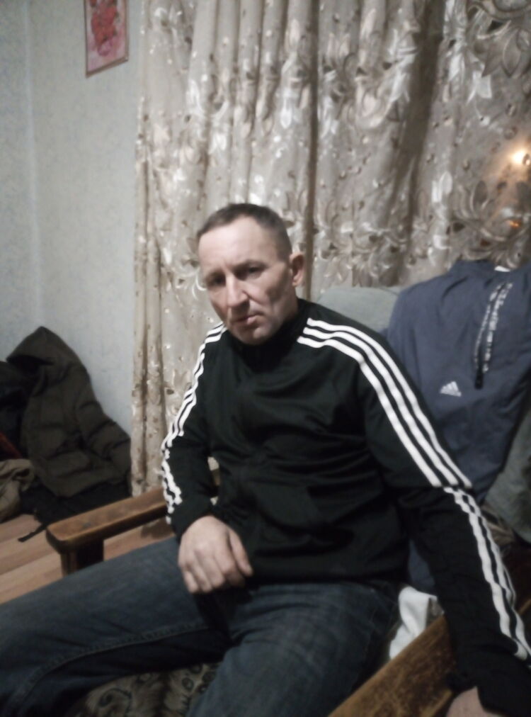 ,   Alex, 53 ,   ,   