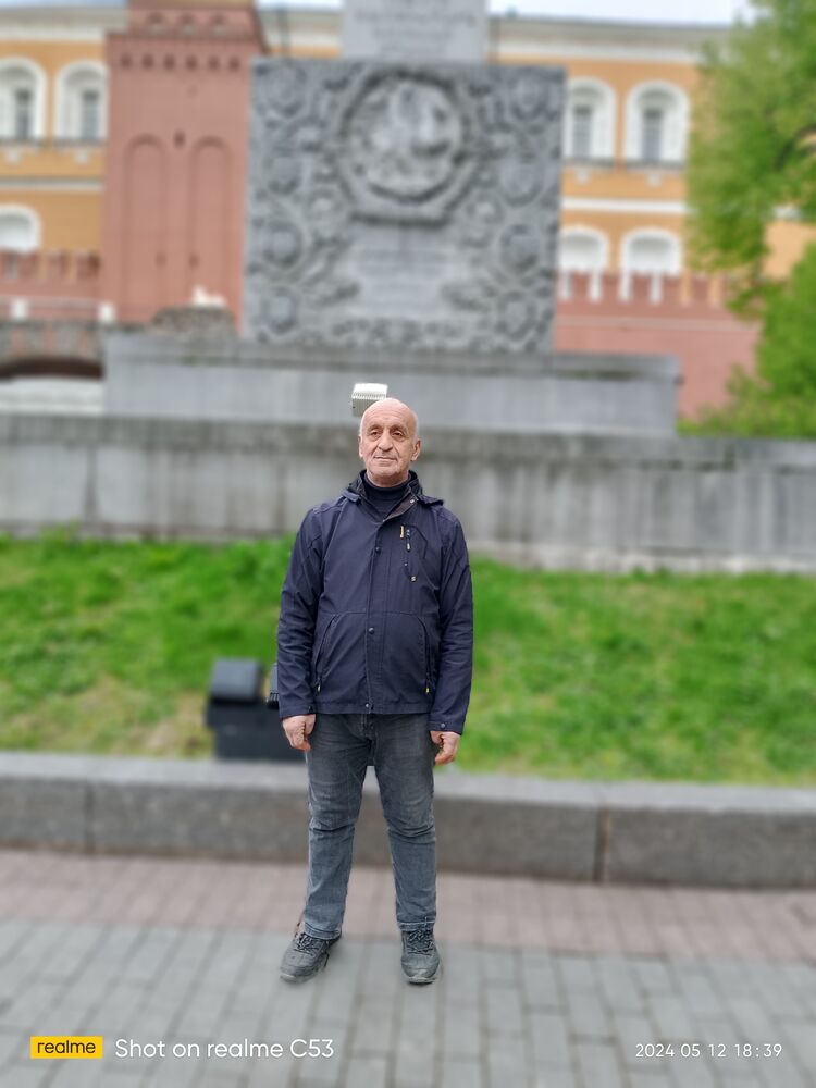  ,   Hasan, 48 ,   ,   