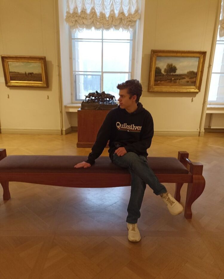  34562144  , 19 ,    -