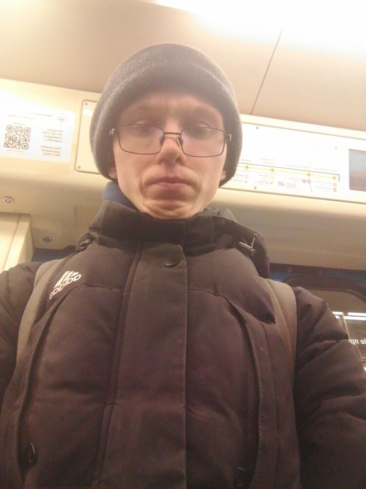  32450374  , 28 ,    