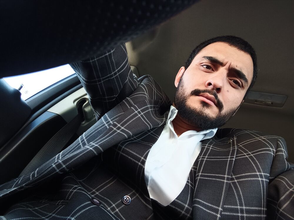  29991924  Kamron, 33 ,    