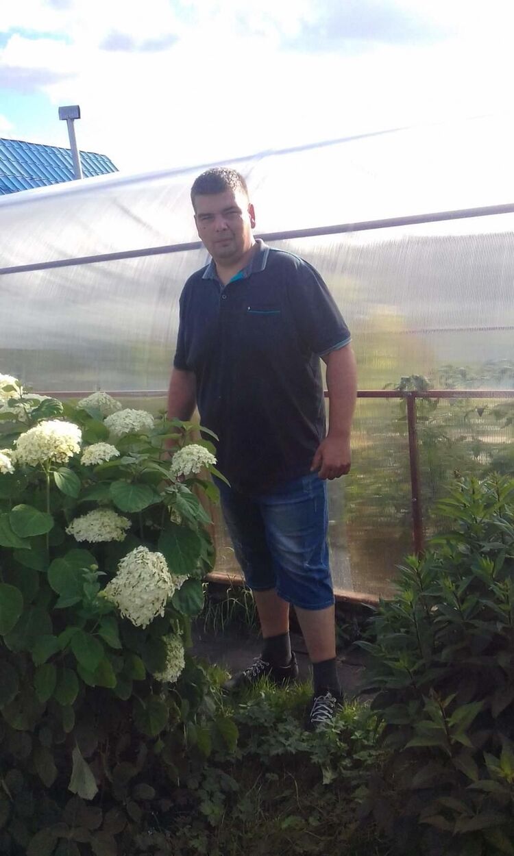  52530834  Alexander, 38 ,    