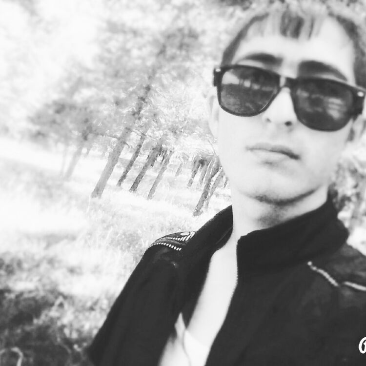  8757044  Misha, 28 ,    