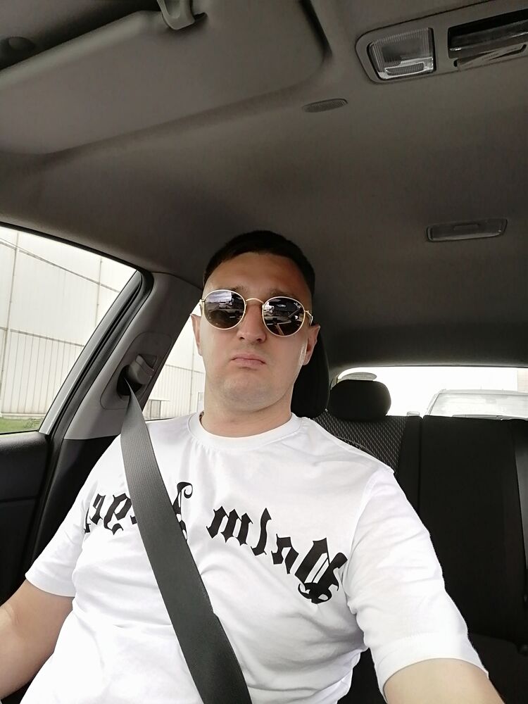  46605424  Borislav, 38 ,    