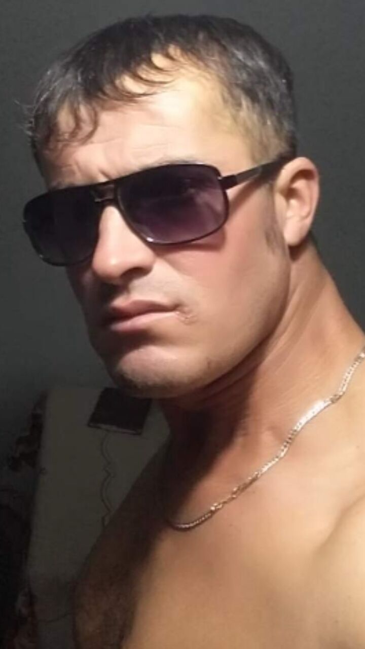 45276394  Sayfidin, 39 ,    