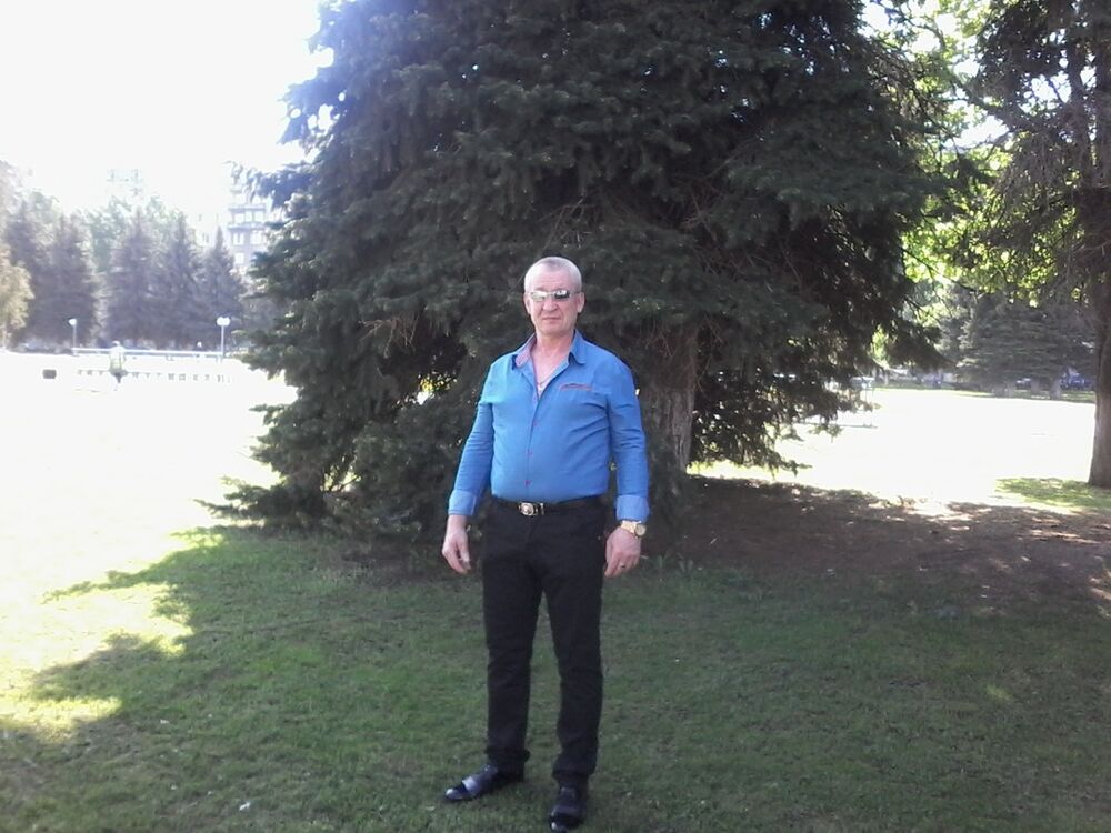  ,   Leonid, 62 ,   