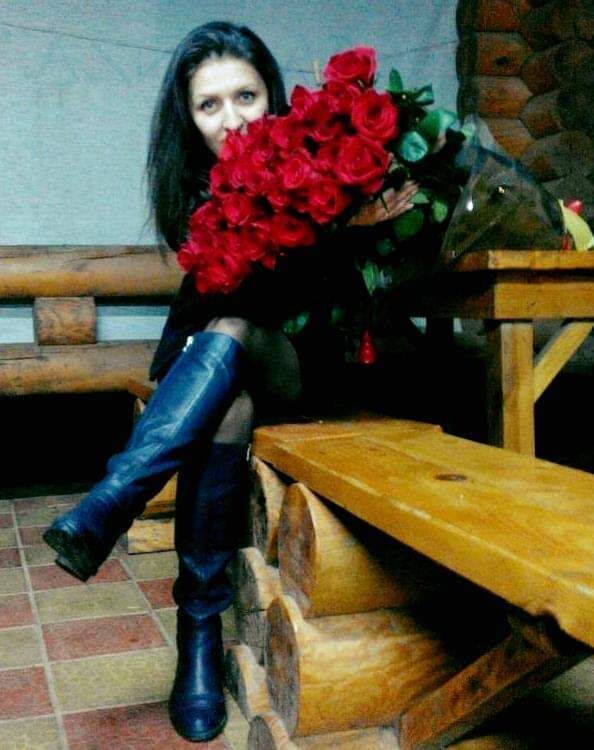  54654494  Dona, 40 ,    Albinea