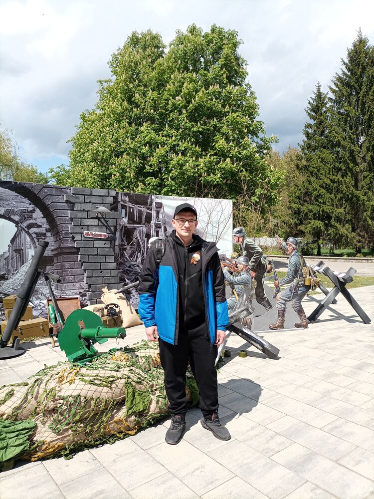  ,   Pavel, 35 ,     , c , 