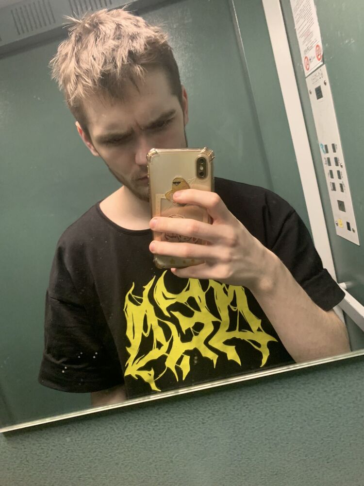  42208584  , 21 ,    